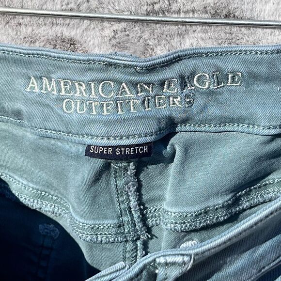 EUC 2-pairs American Eagle shorts Green Size 8 White Size 10 - Picture 5 of 10